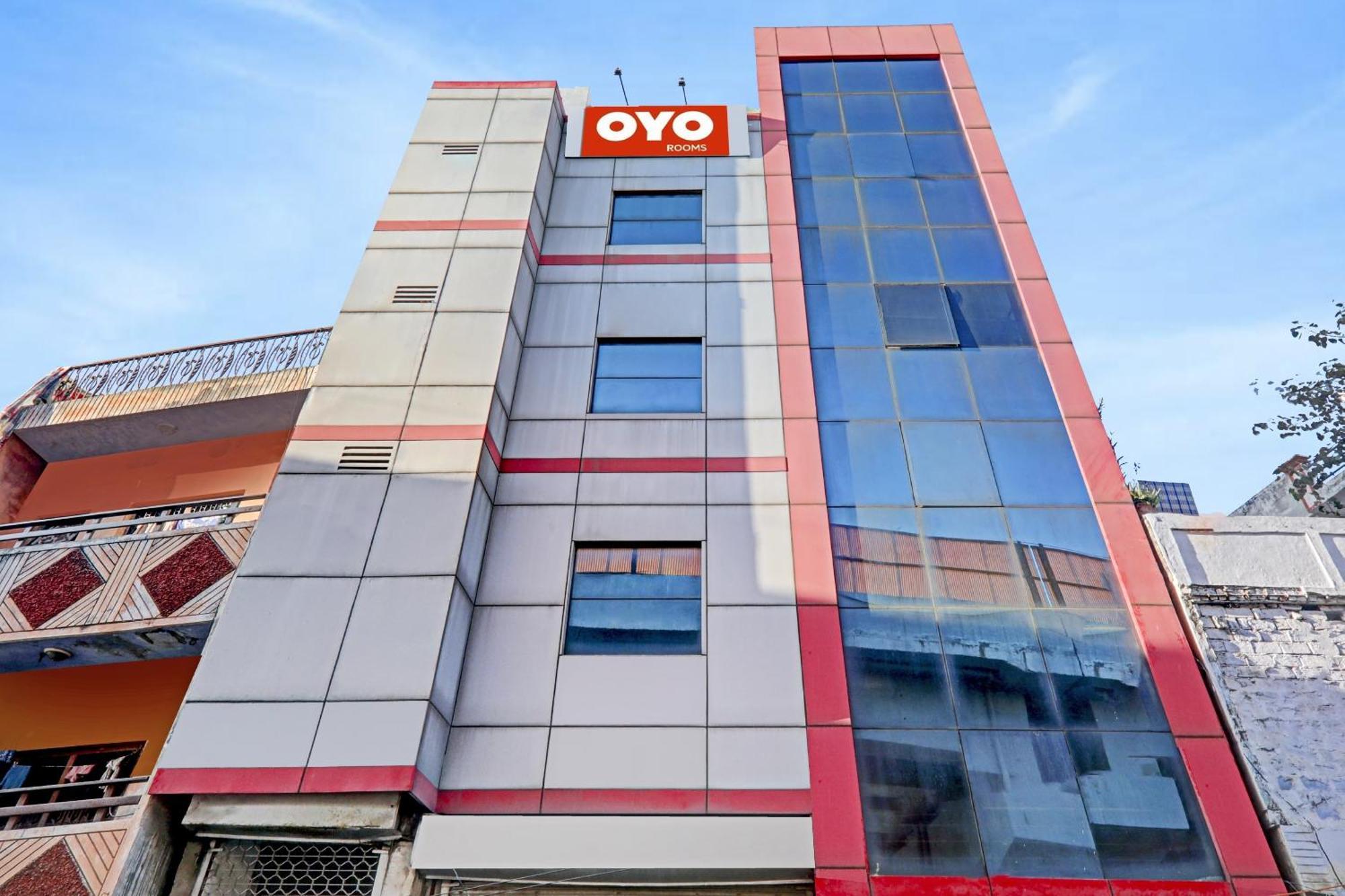 Flagship Aarya Galaxy Near Sahara Ganj Mall Lucknow