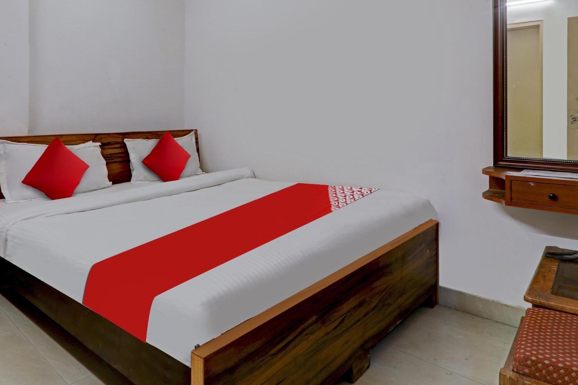 Hotel Flagship Aarya Galaxy Near Sahara Ganj Mall Lucknow